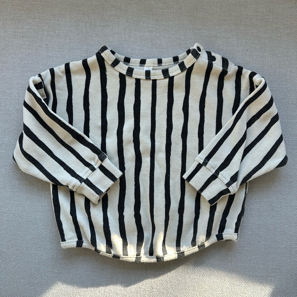 Markey’s Hogan Baby long sleeve Tees 18-24m